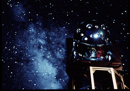【2003年】日本科学未来館で宇宙で見る星空を再現したプラネタリウム｢メガスター」上映開始