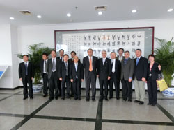 有马原文部科学大臣和中村理事长, 冲村原理事长访问中国科技机构