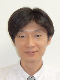 Yoshio Katayama (photo)