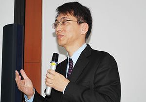 image:Dr. NISHINAKAMURA Ryuichi