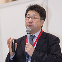 尾崎 純一 教授