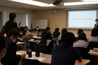生徒の探究活動を英語で発表するMie SSH Research Presentation 2020 を開催し、国際性を育成しています。の画像