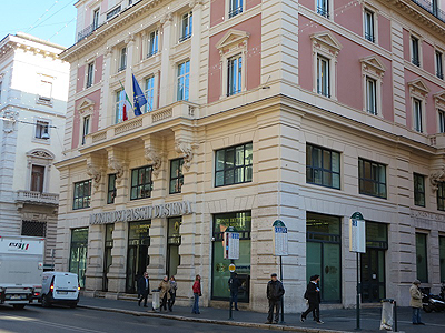 モンテ・デイ・パスキ・ディ・シエナ銀行（ローマ）（2016年）