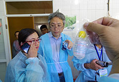 Photo: Visiting facilities at an artificial insemination center in Hoa Binh Province