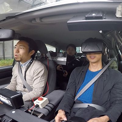 研究詳細「現実環境仮想化による自動運転インタラクションシステムの研究」ページへ