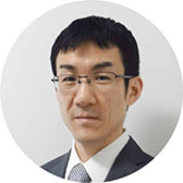 岡田 謙介 写真