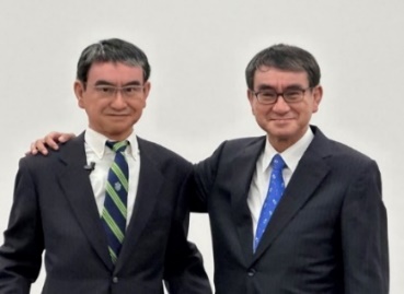 図2:デジタル庁大臣のCAと大臣本人