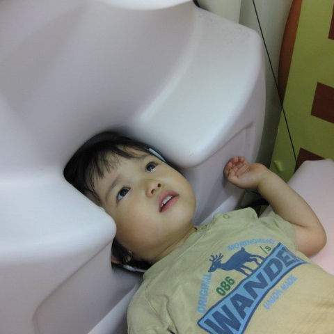 (幼児用MEG)