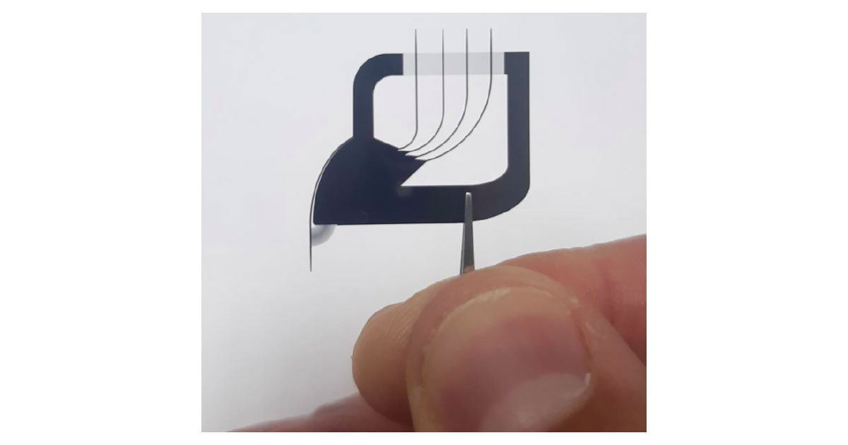 共同発表：小型テラヘルツ合分波器を新開発～シリコンチップが６Ｇの 