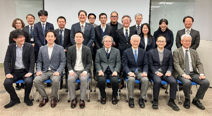 会場参加者による集合写真