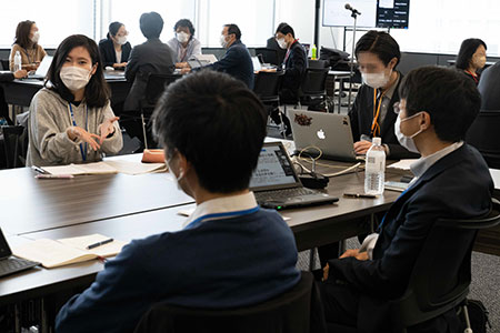 写真：ELSIプログラム(RInCA)：2021年12月の全体会議の様子